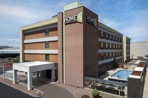 Las Cruces Hotel | Stylish Home2 Suites by Hilton Las Cruces with Ocean Views