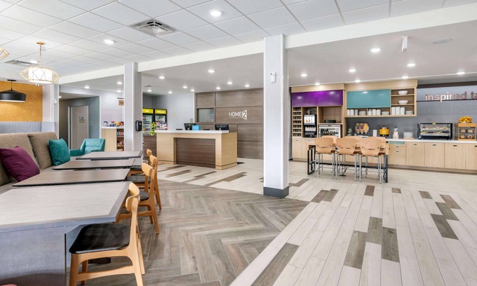 Beaumont Residential Hotel | Exceptional Home2 Suites Lexington near Keeneland Airport