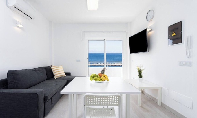 San Andres Apartment | Relax at Home2Book Ocean View Near Las Teresitas Beach