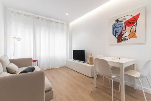 La Garita Apartment | Cozy Home2Book Apartment Steps from the Beach - 10/10 Rated