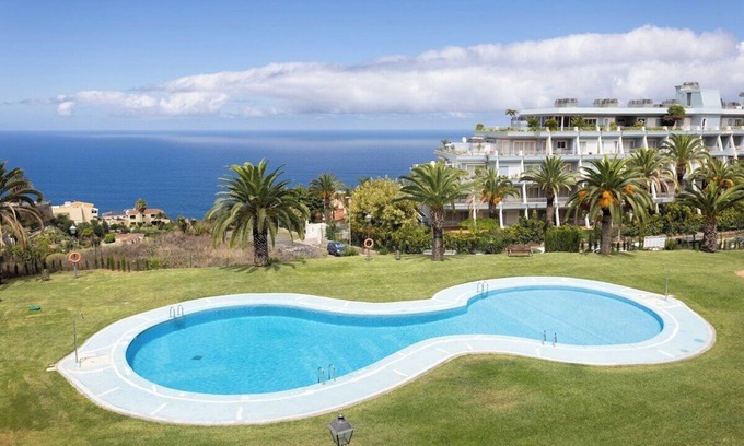 La Quinta Apartment | Discover Sea View Serenity at Home2Book Santa Úrsula