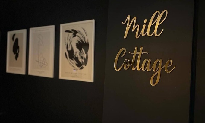 Leeds House | Cozy Mill Cottage — Family-Friendly Homebird Retreat