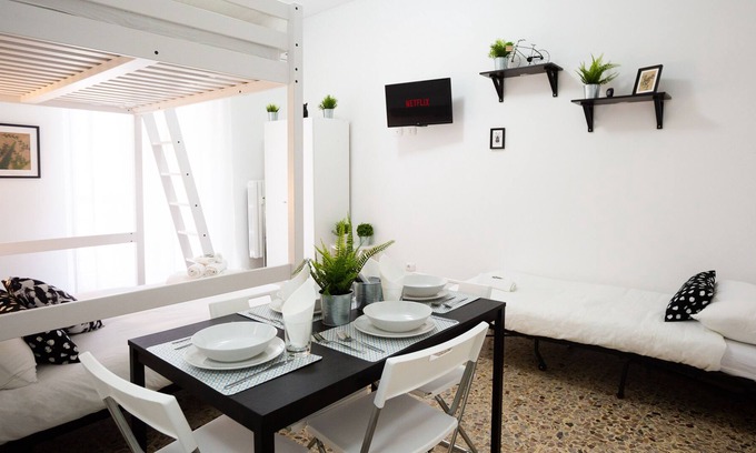 Zona Padova Apartment | HomeHotel - Anacreon 7