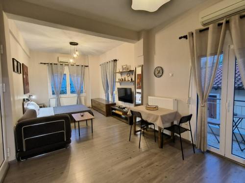 Kastoria Apartment | HomeLikeNone