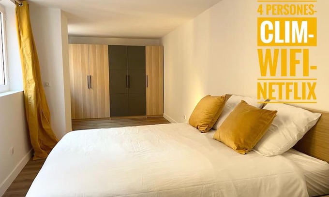Old Town Apartment | Cozy Homelivia: Family-Friendly Industrial Retreat