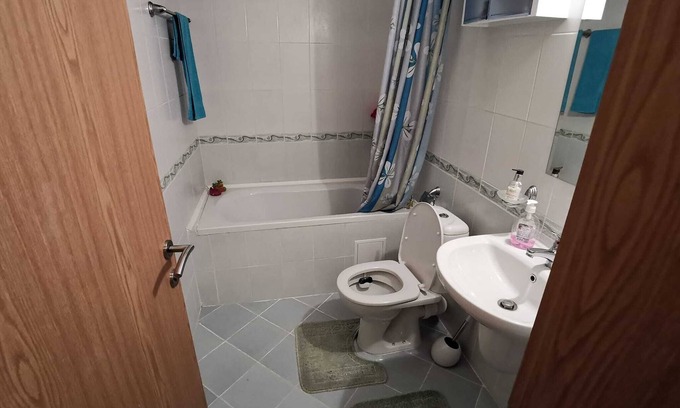 Aheloy Apartment | Cozy 2-Bed Apartment Near Vineyards with Breakfast Included