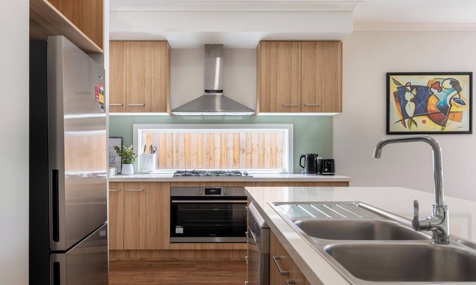 Clyde House | Cozy Entire House in Clyde - Perfect for Families & Pets