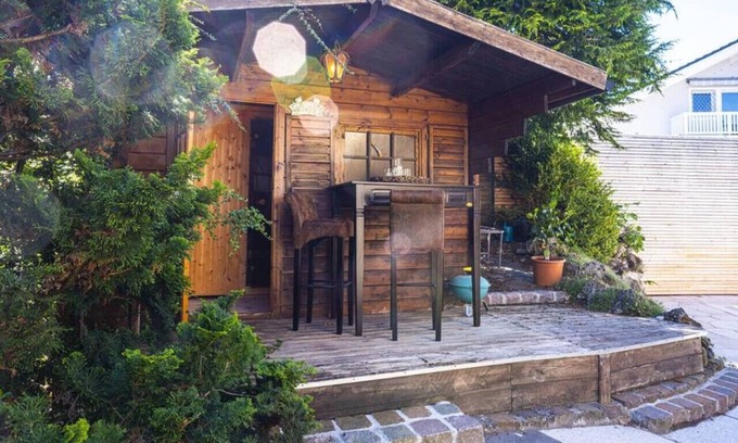 Ammerland Apartment | Cozy Retreat with Sauna, Gym & Family-Friendly Amenities