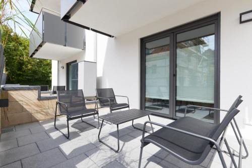 Bad Oeynhausen Apartment | HomeMe 1: Central Location with Kitchen and Netflix Access