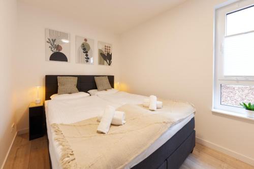 Bad Oeynhausen Apartment | HomeMe 2: Ideal Stay with Kitchen & Parking Near Clinics