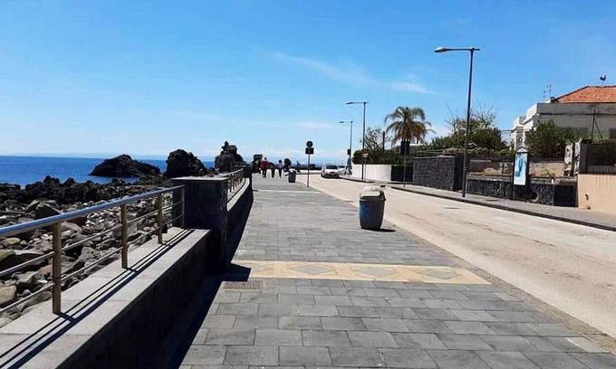 Aci Trezza Apartment | Homerez - 10m from the beach! Apartment for 2 people in Aci Trezza