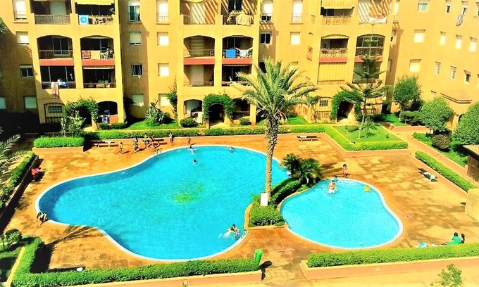 Pont Blondin Apartment | Homerez - 300 m away from the beach! Appartement for 5 ppl. with shared pool