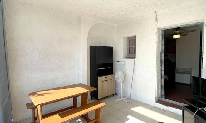 Bravone Apartment | Beachside Studio for 4 in Linguizzetta - Pool & Ocean Views