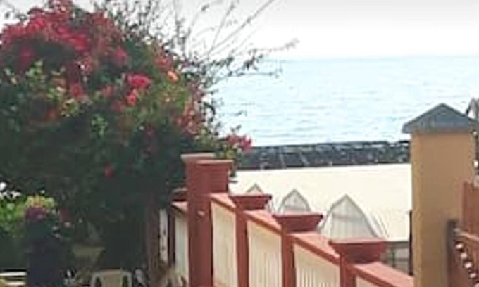 Acate Apartment | Homerez - 80 m away from the beach! Appartement for 7 ppl. at Marina di Acate