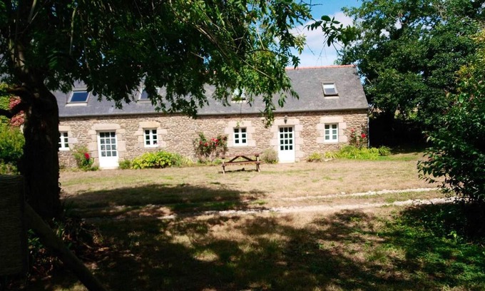 Plougonvelin House | Homerez - Amazing house for 8 ppl. with terrace at Plougonvelin