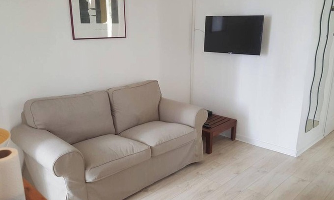 Rosny-sous-Bois Apartment | Discover Comfort at Homerez Apartment in Rosny-sous-Bois