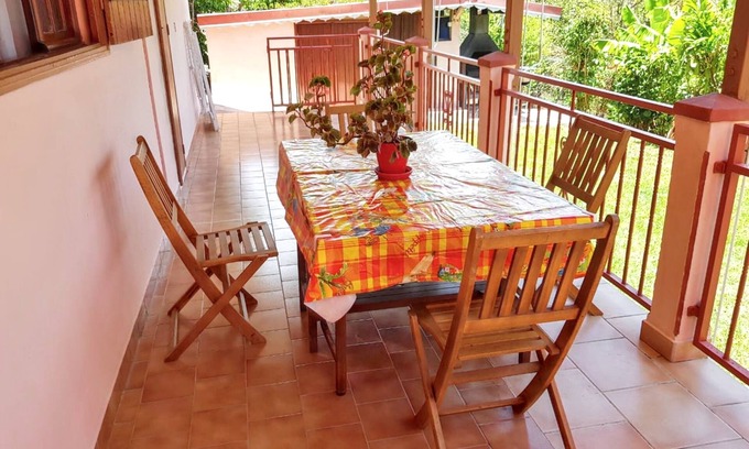 Saint Felix Apartment | Discover a Beachside Gem: Amazing Apartment near Mare Gailard
