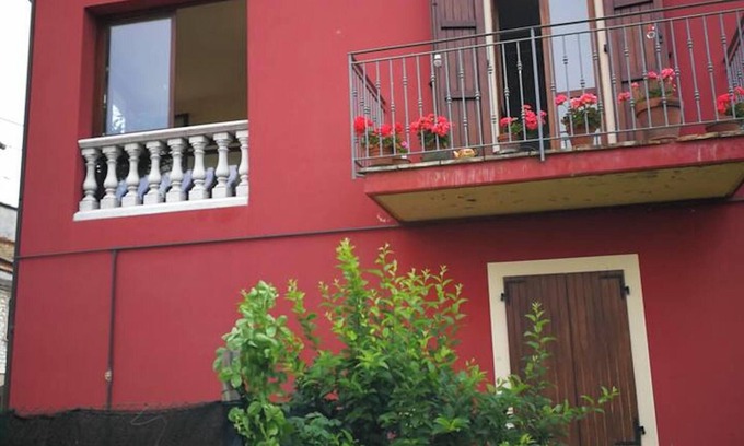 SantʼIppolito Apartment | Oceanfront Retreat with Hot Tub, 17 km from the Beach