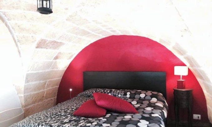 Castiglione d'Otranto Apartment | Pet-Friendly Apartment Near Beach with Hot Tub & Terrace