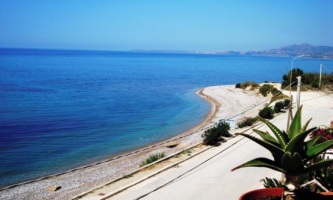 Seccagrande Apartment | Homerez - Apt in Seccagrande sea view