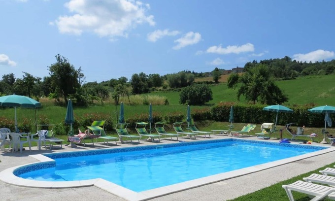 Caprese Michelangelo House | Homerez - Beautiful house for 4 ppl. with shared pool at Caprese Michelangelo