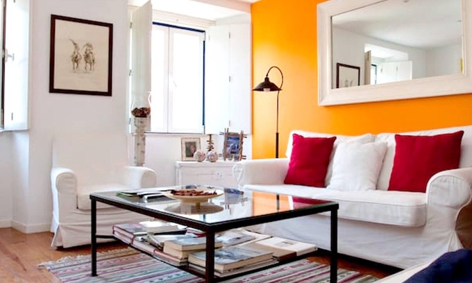 Santos Apartment | Homerez - Beautiful appartement for 4 ppl. at Lisboa