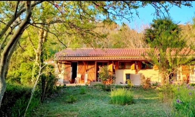 Lectoure House | Homerez - Beautiful house for 2 ppl. with terrace at Lectoure