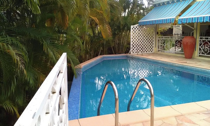 Saint Felix House | Guest Rated 10/10: Bungalow in Le Gosier with Pool