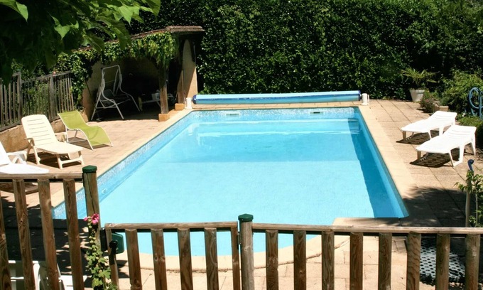 Sarlat-la-Caneda Villa | Idyllic Villa with Pool and Garden in Sarlat-la-Canéda