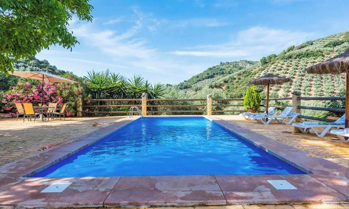 Montefrio Villa | Relaxing Villa with Pool and Terrace for 10 in Montefrío