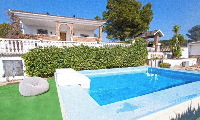 Tortosa Villa | Private Pool Villa near Tortosa with Outstanding 10/10 Rating