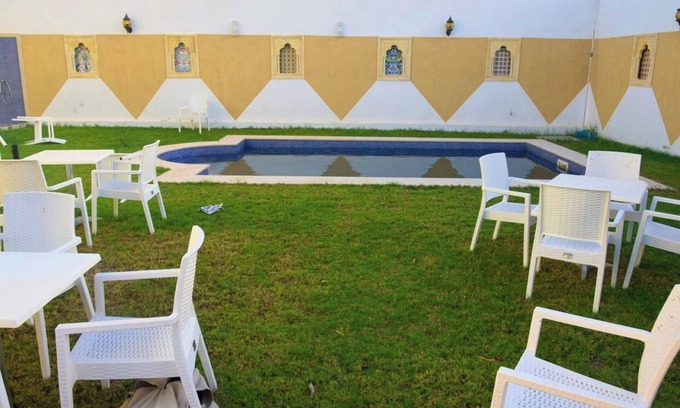 Sqanes Villa | Beachside Villa for 12 with Pool and Ocean Views