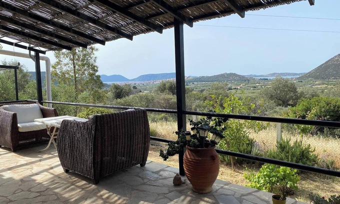 Ermionida House | Homerez - Comfortable house with sea and mountain view in Ermioni