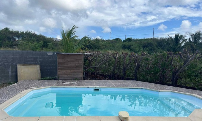 Le Moule Villa | Exceptional Oceanfront Villa with Pool Near the Beach