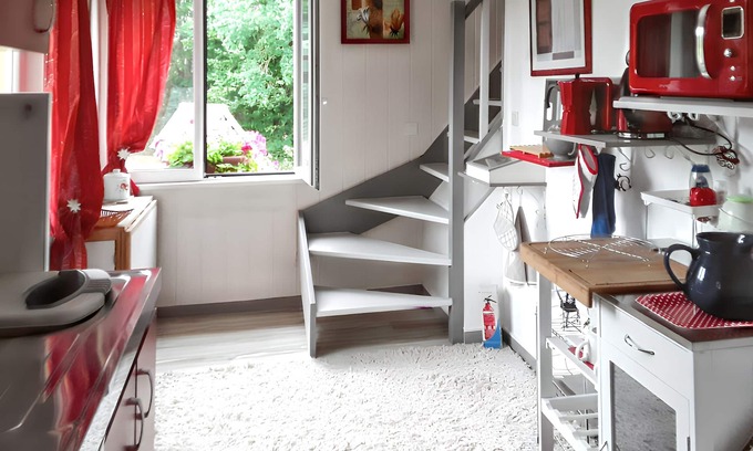 Les Authieux-Papion Apartment | Homerez - Countryside apt., Les Authieux Papion