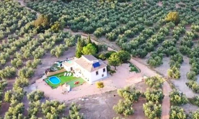 Villanueva del Rosario Villa | Homerez - Big villa for 10 ppl. with swimming-pool at Villanueva del Trabuco