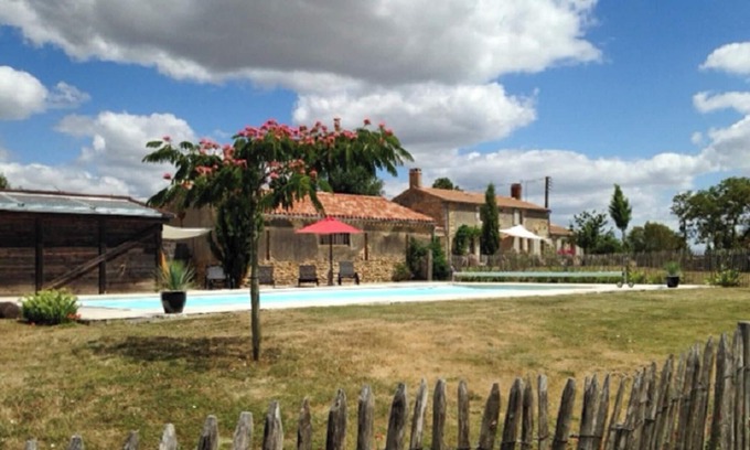 Saint-Cyr-en-Talmondais Villa | Relax in Villa with Pool and Ocean View in Saint-Cyr-en-Talmondais