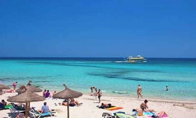 S'Illot-Cala Morlanda House | Cozy Retreat 600m from Beach for 6 at S'Illot-Cala Morlanda
