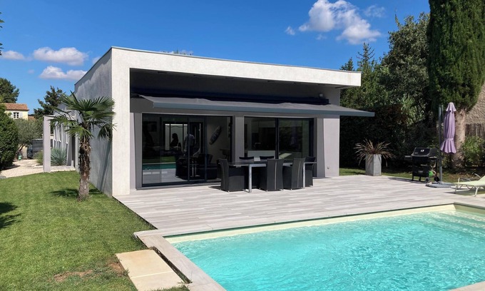 Bouc-Bel-Air House | Stunning Poolside Retreat for 7 in Bouc-Bel-Air