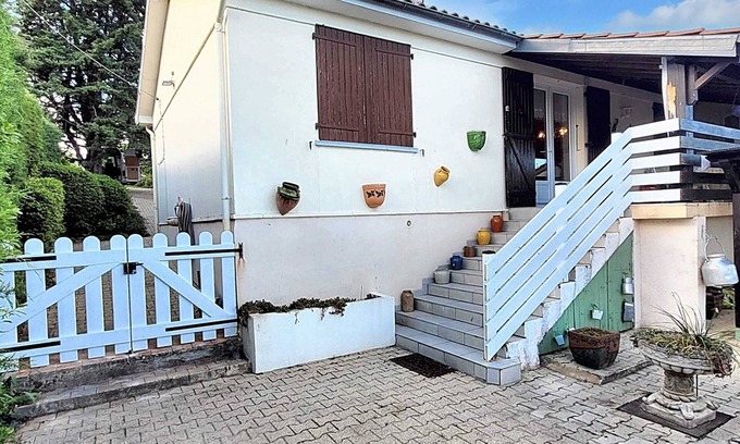 Veyras House | Relaxing House with Pool, Garden and Terrace in Veyras