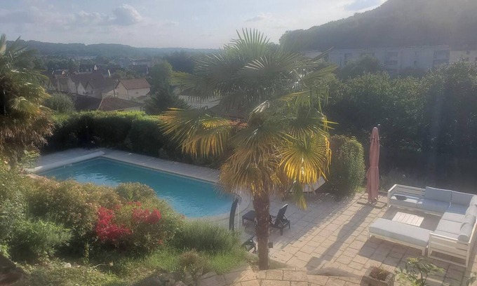 Perigueux Villa | Discover Homerez Villa Périgueux with Private Pool & Spa