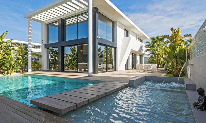 San Fulgencio Villa | Homerez - Luxury Villa San Fulgencio + Pool