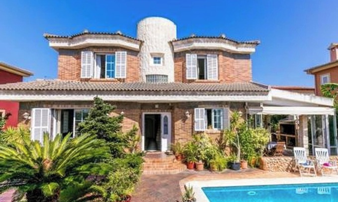 Pont d'Inca Villa | Elegant Villa in Marratxí with Private Pool & Ocean View