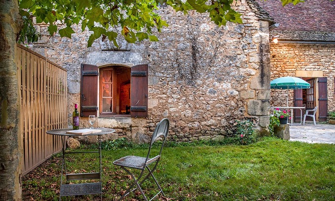 Saint-Andre-dAllas Other | Homerez - Mansion for 6 ppl. with swimming-pool, garden and terrace at Sarlat