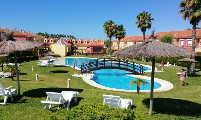Islantilla Apartment | Homerez - Nice appartement 700 m away from the beach for 5 ppl. with shared pool