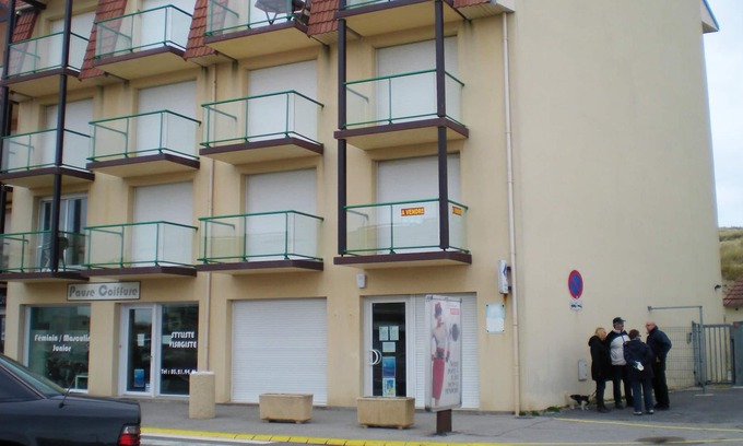Sainte-Cecile-Plage Apartment | Homerez - Nice appartement 1 km away from the beach for 7 ppl. at Camiers