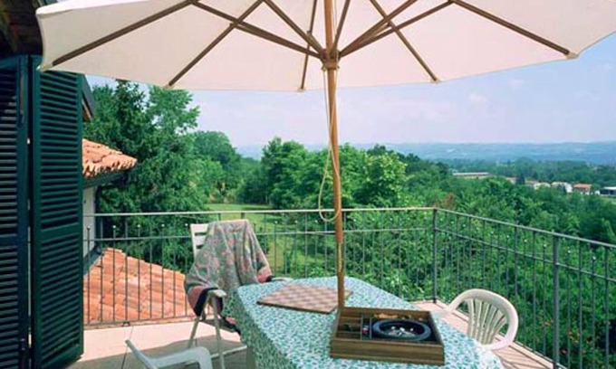 Carru Apartment | Homerez - Nice appartement for 7 ppl. with garden, terrace and balcony at Carrù