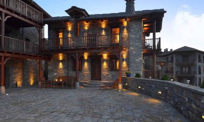Boltana House | Relaxing Retreat in Boltaña: Pool, Spa & Pet Friendly!