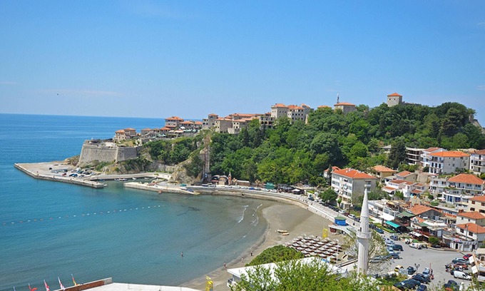 Rana Apartment | Oceanfront Sea View Apartment in Ulcinj with Pool & Spa