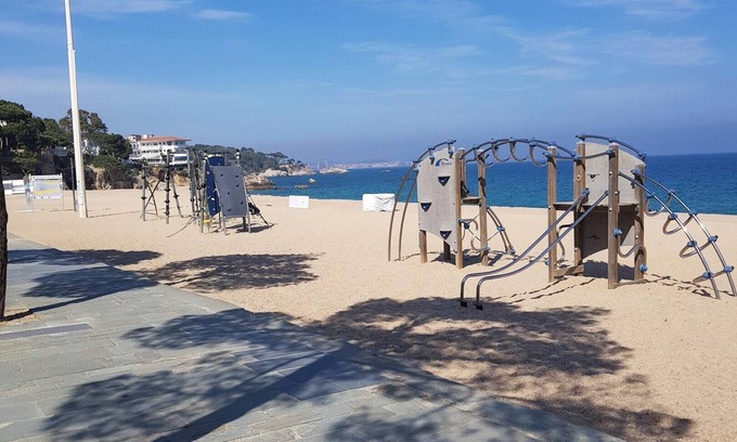Platja d'Aro Apartment | Oceanfront Apartment in Platja d'Aro - Rated 10/10!